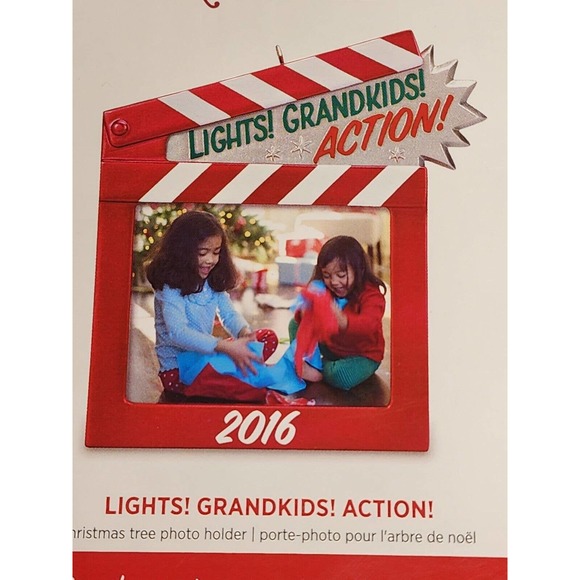 HALLMARK LIGHTS! GRANDKIDS! ACTION! ORNAMENT New in Box 2016 Photo Holder - Picture 2 of 3